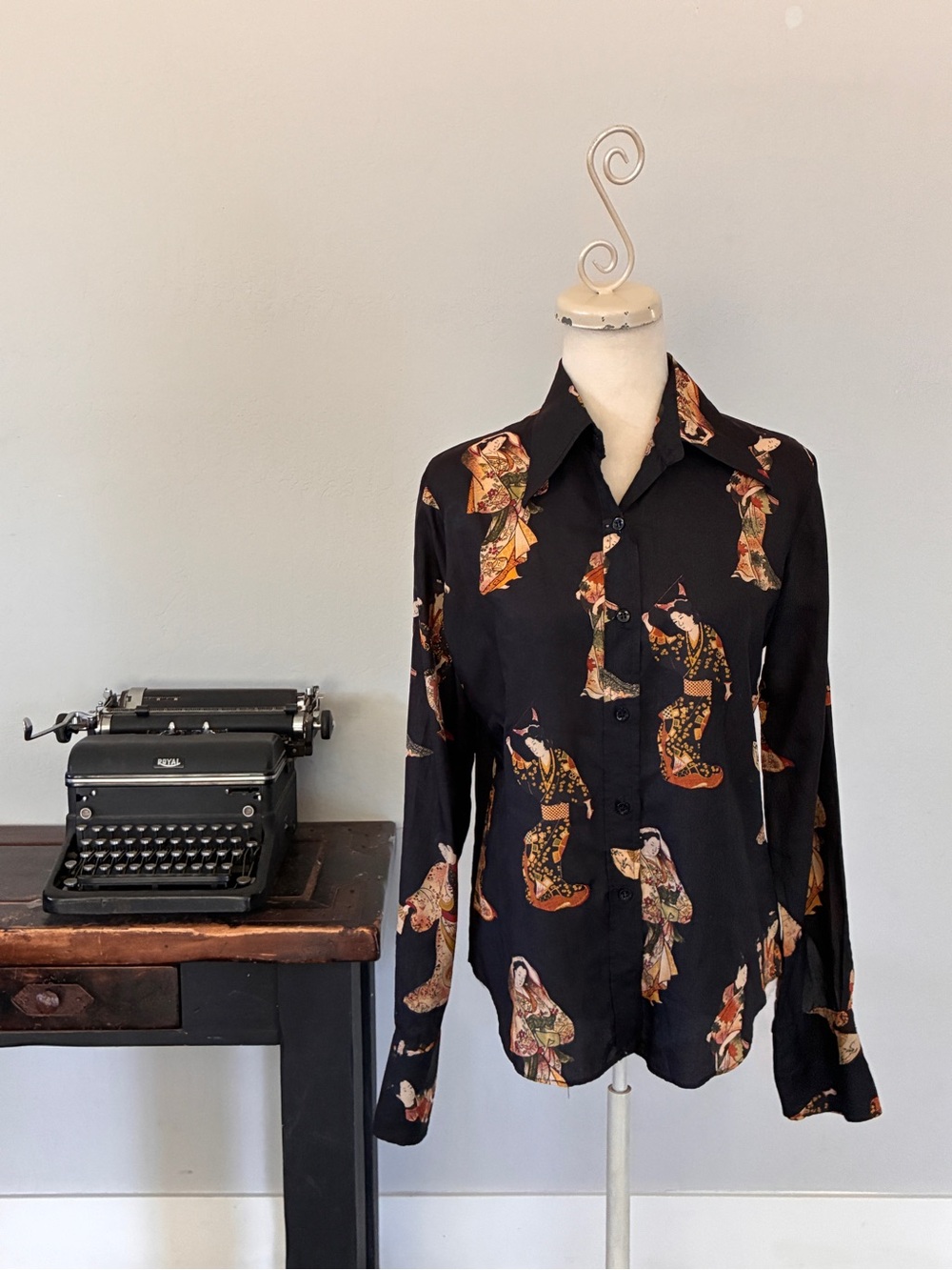 Vintage 1970s Tucci Geisha Print Button Up Shirt - Size Medium